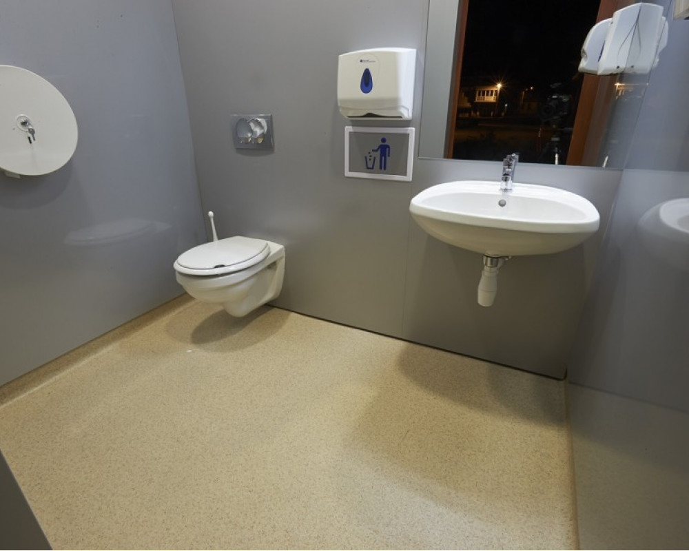 SZP-AD-12 WC épület SZP-AD-12 WC épület