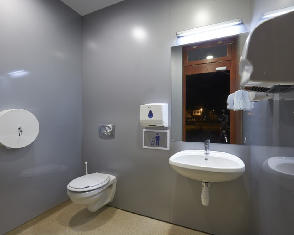 SZP-AD-12 WC épület SZP-AD-12 WC épület