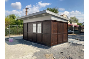 ADV-15-A Utcai pavilon, ajtós