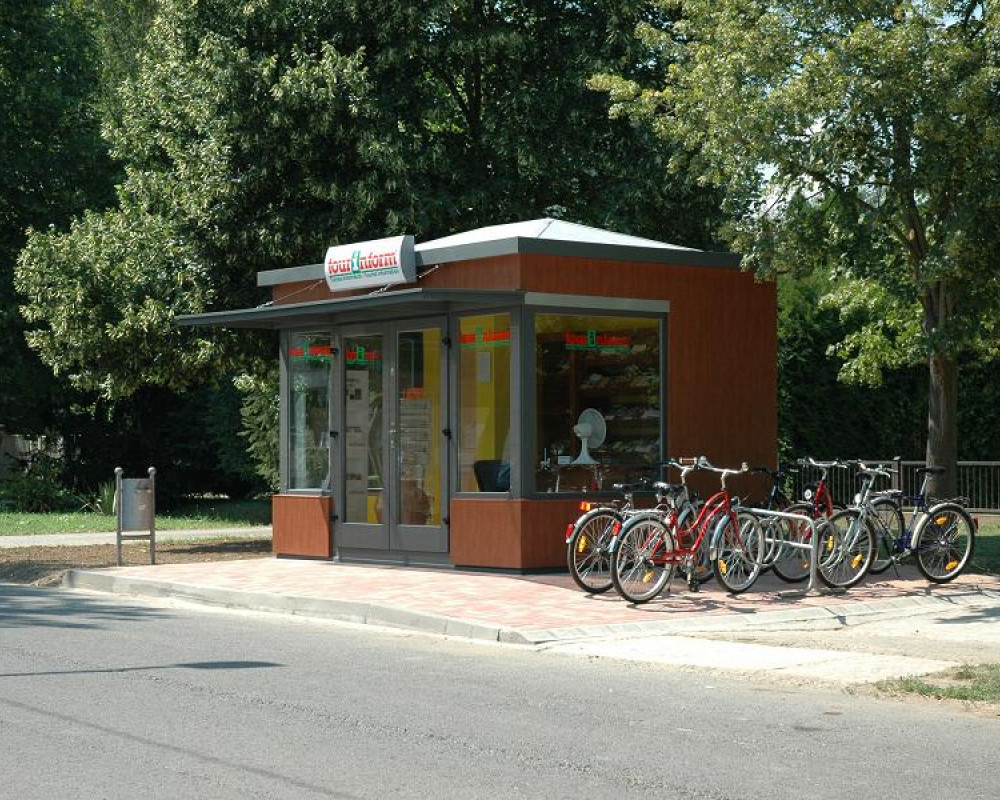 DV-12 Árusító, vagy Turisztikai információs pavilon