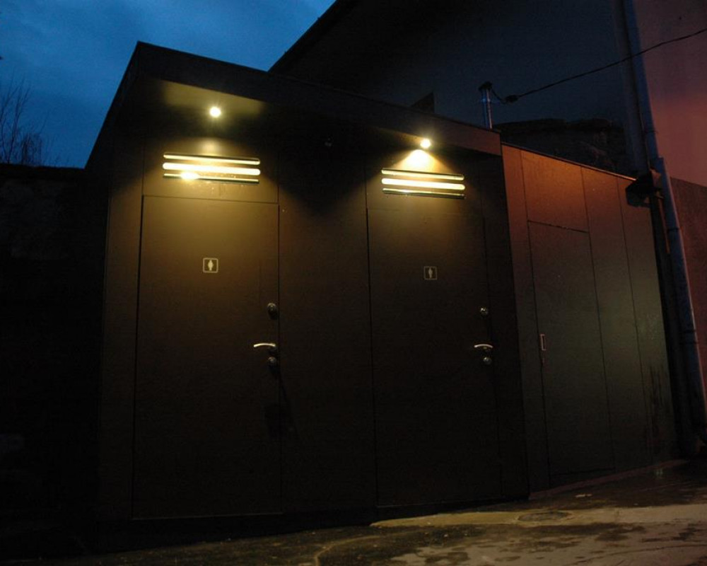 SZP-SZT-E-4 egyedi WC épület SZP-SZT-E-4 egyedi WC épület