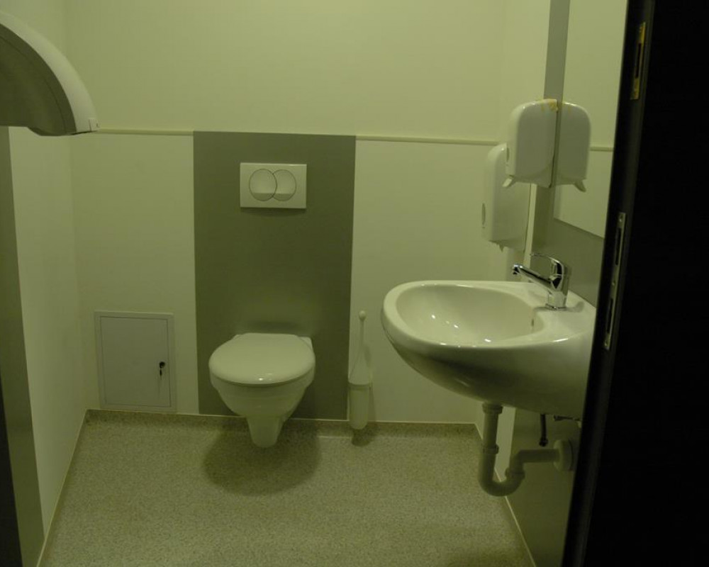 SZP-SZT-E-4 egyedi WC épület SZP-SZT-E-4 egyedi WC épület