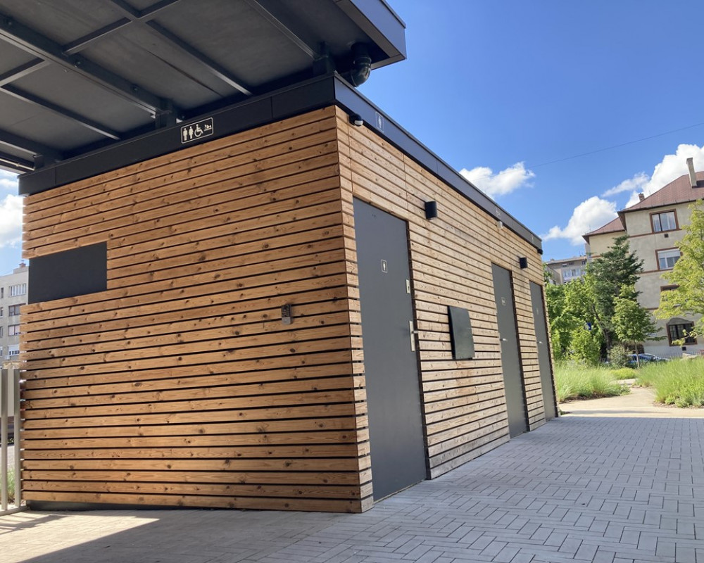 SZP-THW-22 WC épület SZP-THW-22 WC épület