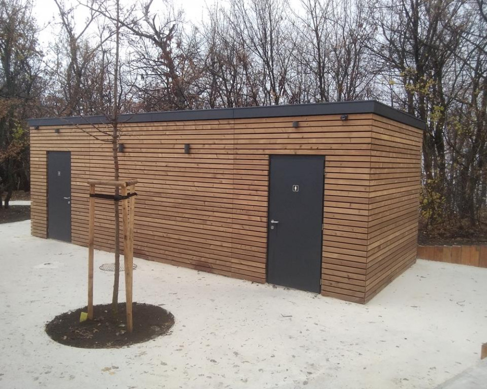 SZP-THW-28 WC épület SZP-THW-28 WC épület