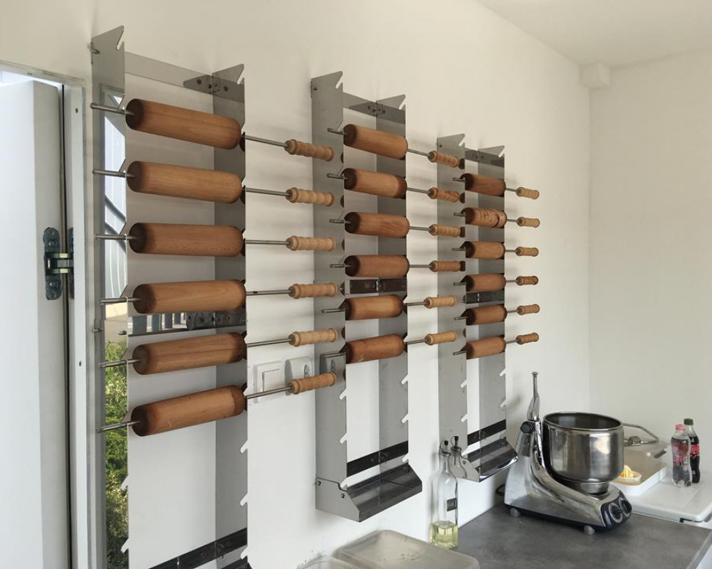 SZT-THW-8 kürtöskalács árus SZT-THW-8 kürtöskalács árus