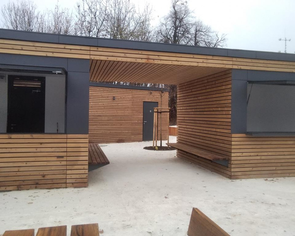 TR-THW-10&10 - Büfé pavilon esőbeállóval TR-THW-10&10 - Büfé pavilon esőbeállóval