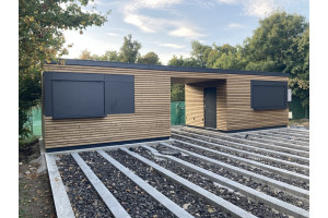TR-THW-16&16 - Büfé pavilon esőbeállóval